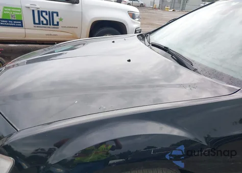 2017 Chrysler 300 Limited z USA, uszkodzony, nr VIN 2C3CCAAG7HH521704